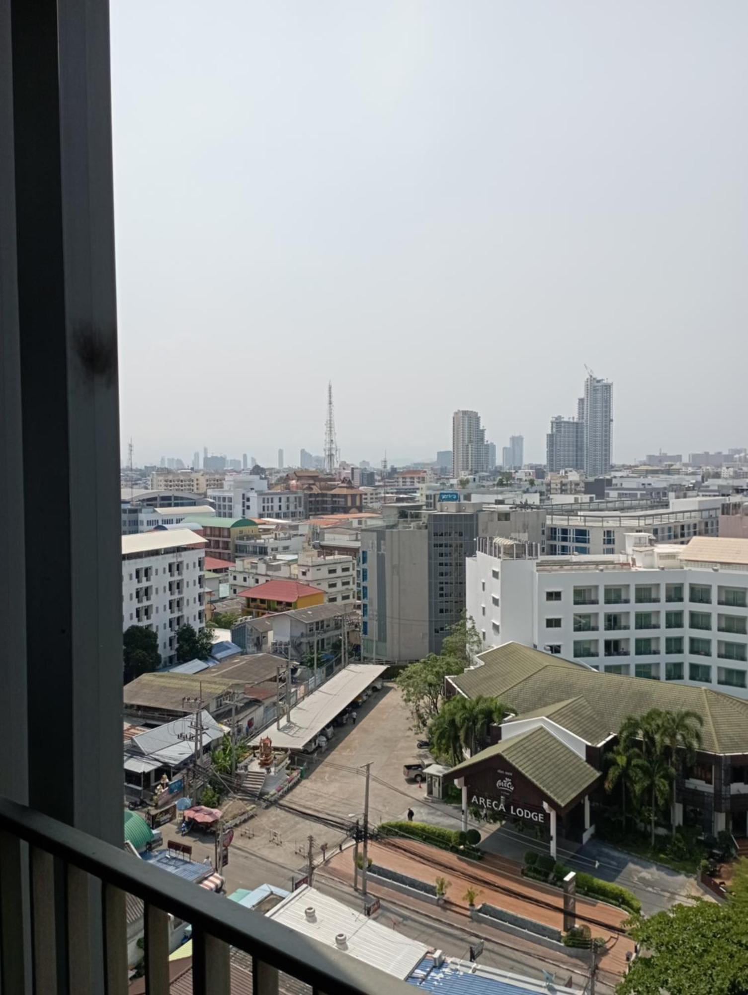 Aparthotel The Base Pattaya By Nami Exteriér fotografie
